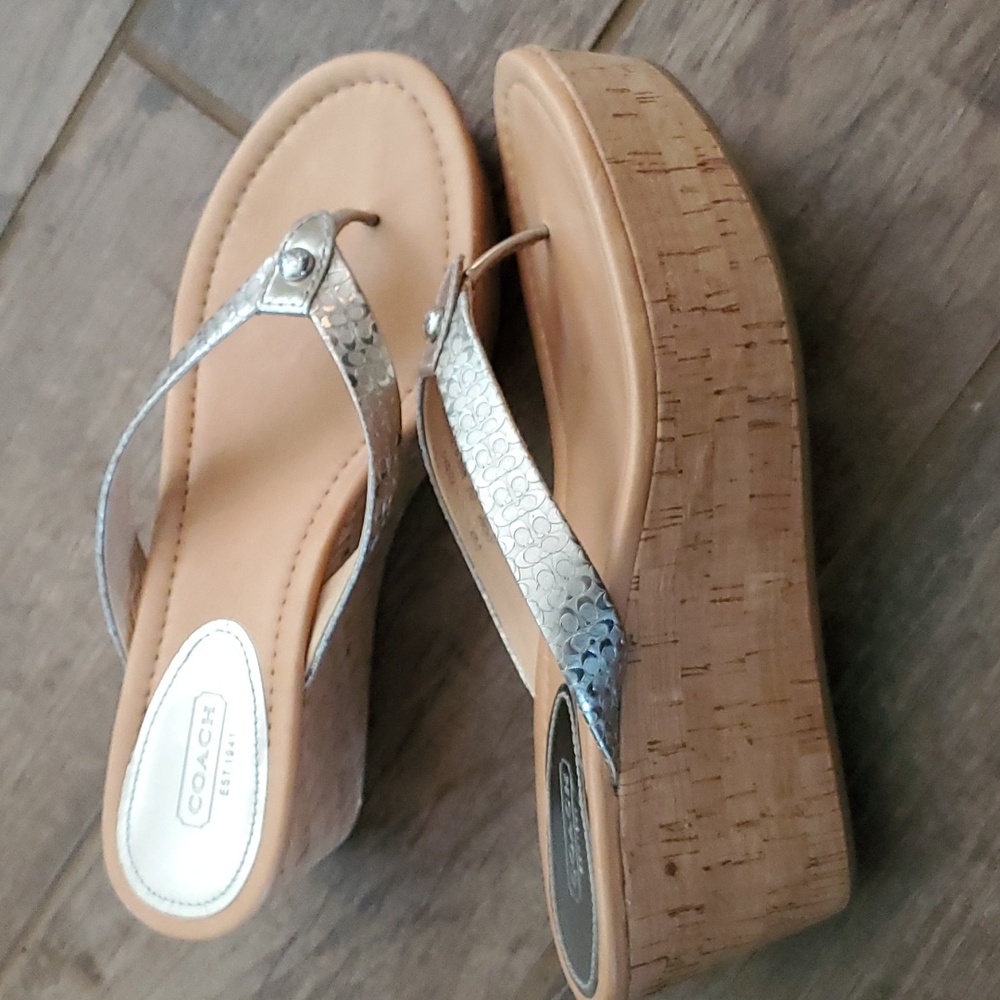💥 New Coach wedge sandals size 8 1/2